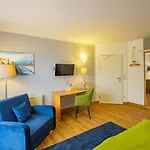 Inselhotel Kleiner Bodden Buschvitz
