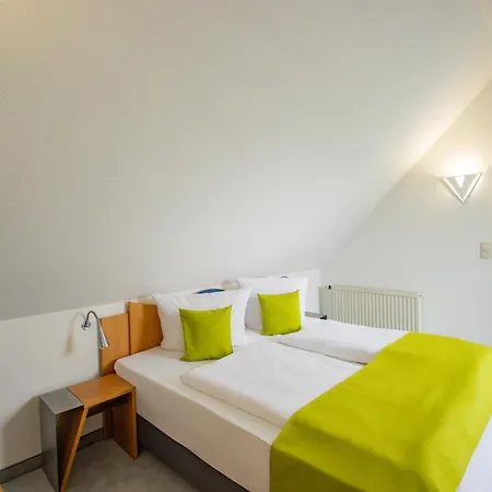 Hotell Inselhotel Kleiner Bodden 3*