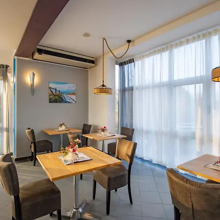 מלון Inselhotel Kleiner Bodden Buschvitz