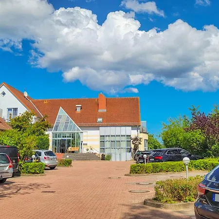 Inselhotel Kleiner Bodden Hotell Buschvitz