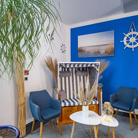 Inselhotel Kleiner Bodden מלון Buschvitz