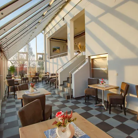 Inselhotel Kleiner Bodden Hotell 3*