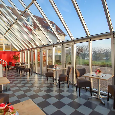Inselhotel Kleiner Bodden מלון