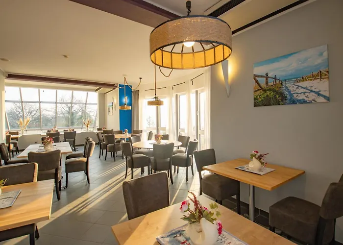 Hotel Inselhotel Kleiner Bodden 3*
