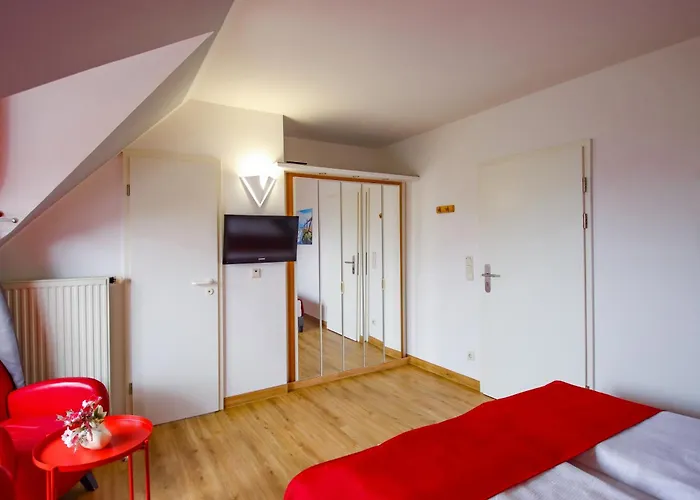 Inselhotel Kleiner Bodden Hotel Buschvitz