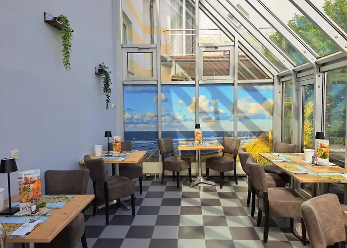 Inselhotel Kleiner Bodden 3*