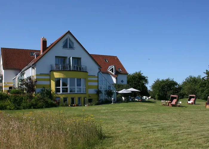 Inselhotel Kleiner Bodden Hotel 3*